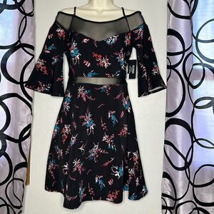 GUESS Women's Off-The-Shoulder Fit & Flare Dress New